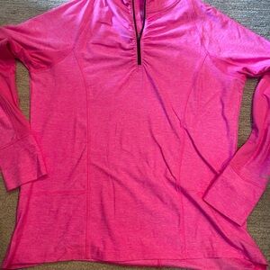 Champion long sleeve top, XXL with thumb holes and pocket in the back!